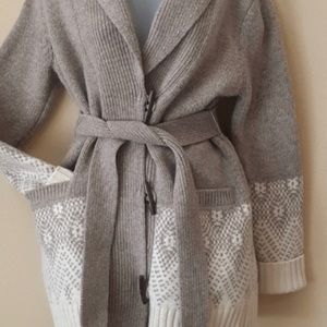 Cardigan with belt